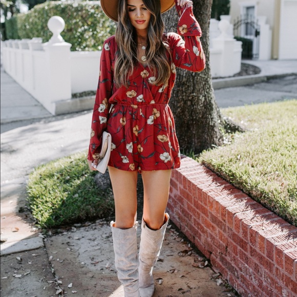 Pocketed Bell Sleeve Romper - Picture 5 of 8